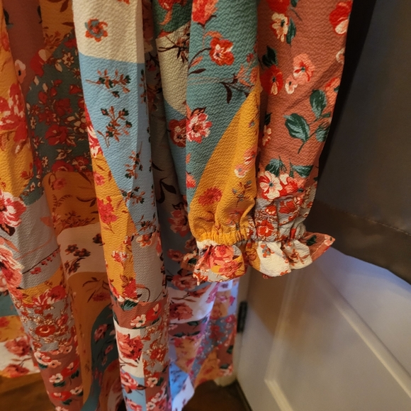 Umgee Dress Floral Pattern Size 2X - Picture 3 of 16